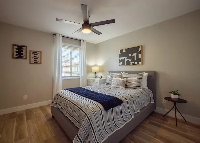 Dom wakacyjny On 83rd *